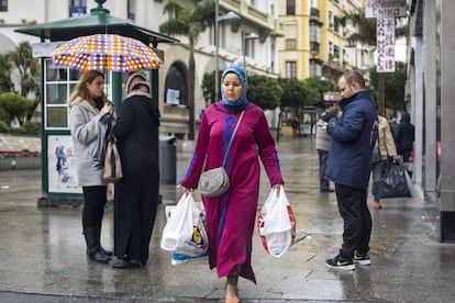 Una imagen del centro de la ciudad de Ceuta. De sus 85.000 habitantes aproximadamente la mitad son musulmanes. Sin embargo, los niños de origen musulmán son mayoritarios en las escuelas.