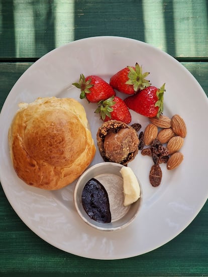 Desayuno en Masseria Caposella.