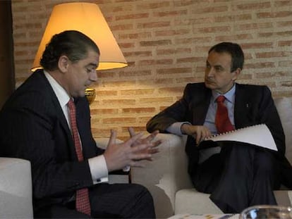 Francisco Juan Ros, junto al presidente Rodrígez Zapatero el pasado 17 de enero en Sevilla.