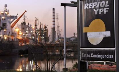 La Terminal Dock Sud, de la petrolera YPF, en la ciudad de Avellaneda, en la provincia de Buenos Aires (Argentina)