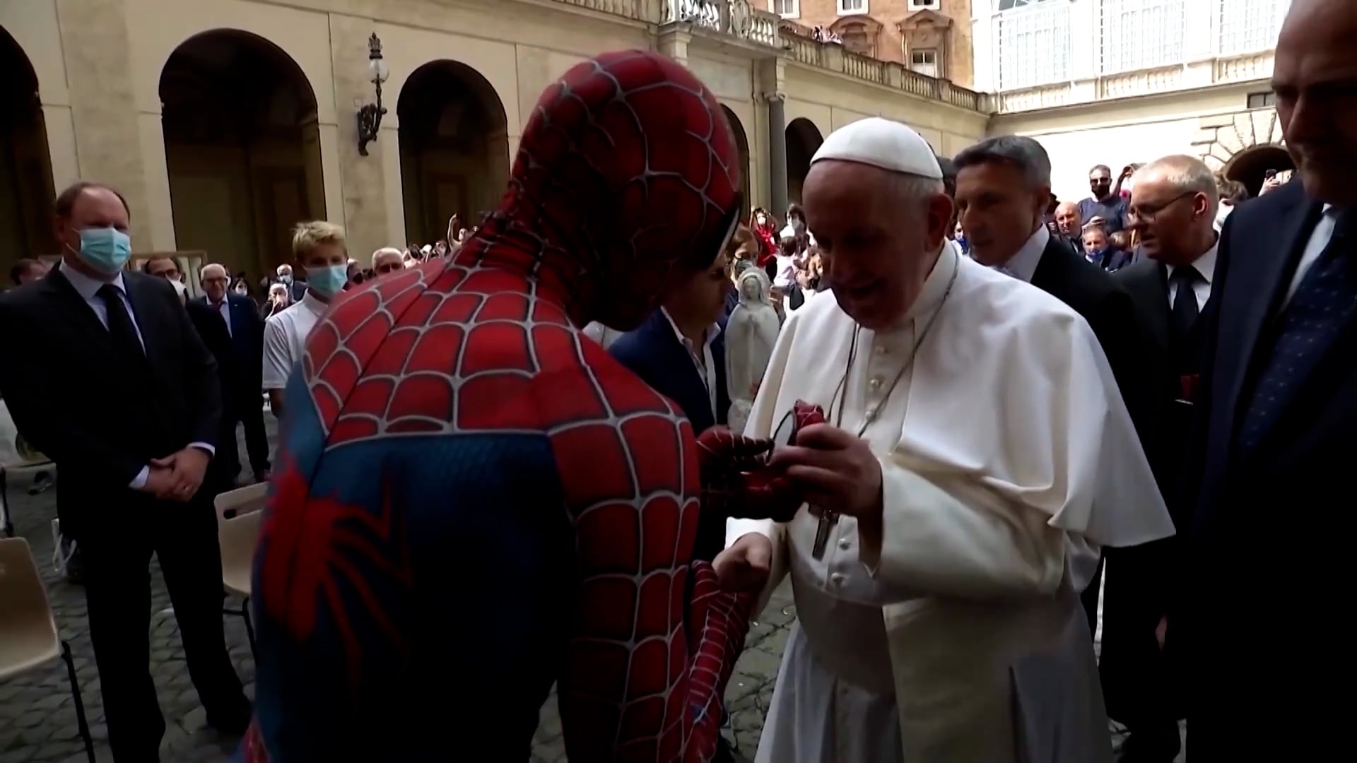 Un papado en imágenes: los momentos más icónicos de Francisco I