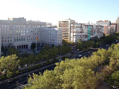 Fachada del Ministerio de Defensa, en el paseo de la Castellana, de Madrid.