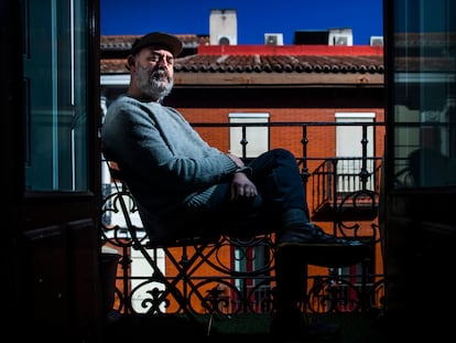 Comic book artist Sammy Harkham, in an apartment in the center of Madrid, last April.