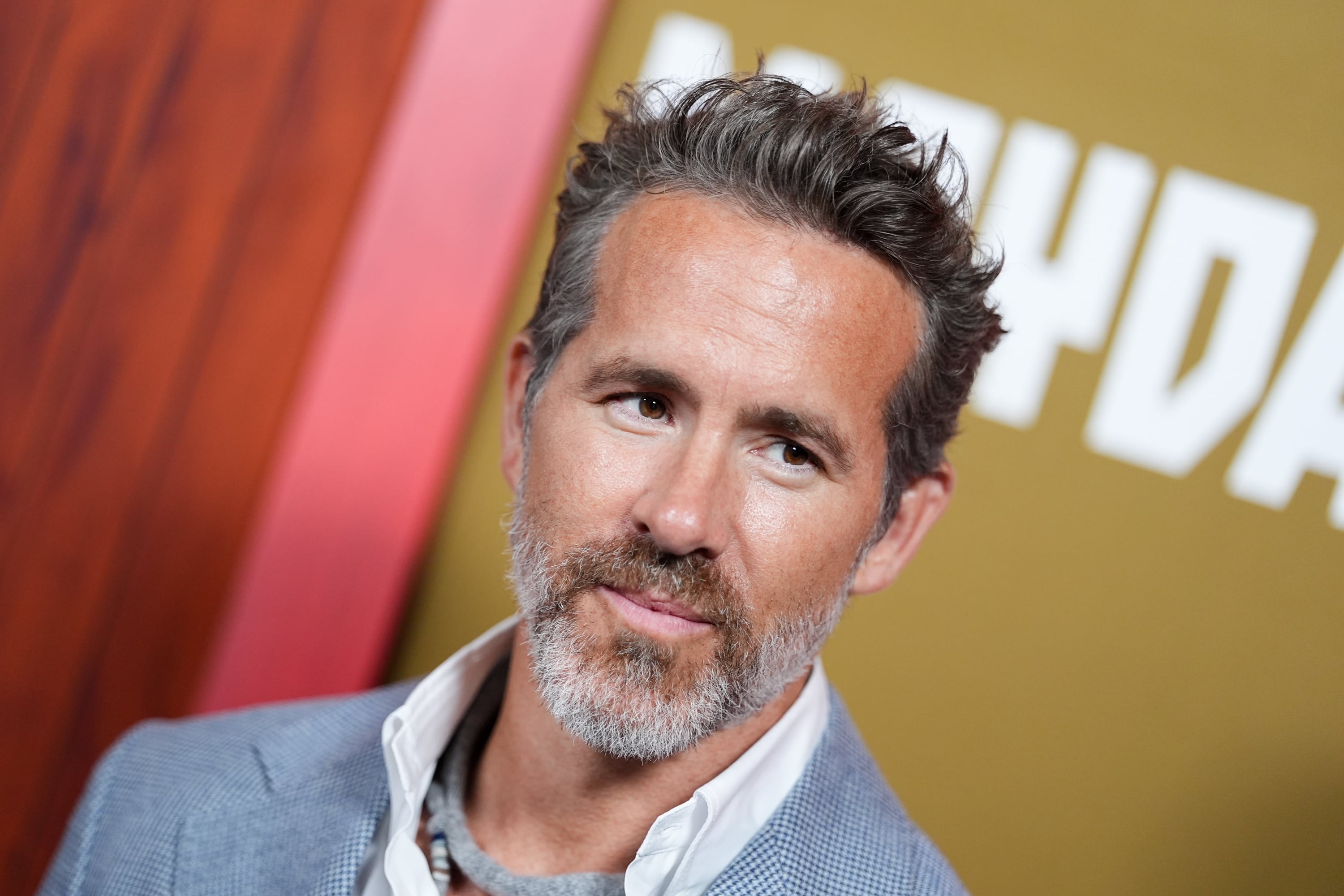Ryan Reynolds, el actor que conquistó Hollywood en la cuarentena, cumple 50 años convertido en un magnate casi inmune a las críticas