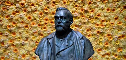 El Premio Nobel de Economía 2019 ha sido para el indio Abhijit Banerjee, la francesa Esther Duflot y el estadounidense Michael Kremer, anunció la Real Academia de las Ciencias de Suecia. En la imagen, el busto del fundador de los premios Nobel, Alfred Nobel.