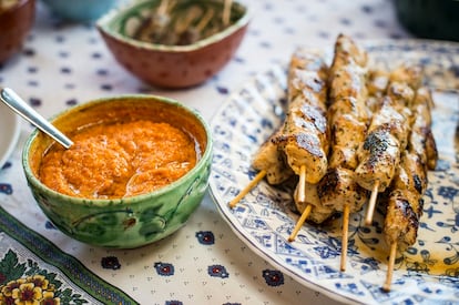 Pinchos que iban a ser satay. / AINHOA GOMÀ