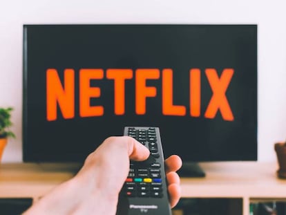 Netflix acaba con las cuentas compartidas fuera del mismo hogar.
