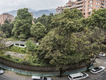 Vista de la mansión expropiada al narco fallecido Rodríguez Gacha, en el norte de Bogotá. 