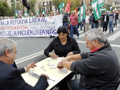 Una avenida, convertida en plataforma reivindicativa