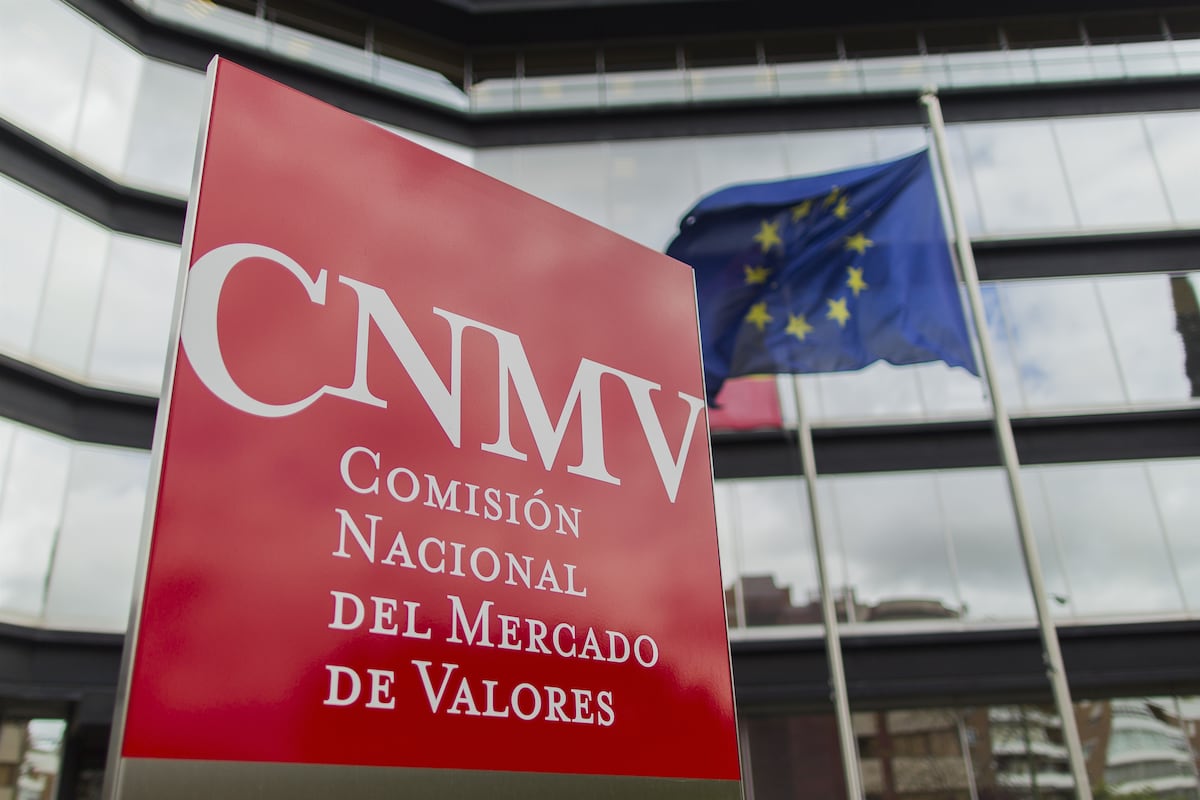 La Audiencia Nacional confirma la multa de 15.000 euros al periodista de ‘El Confidencial’ que usó información privilegiada