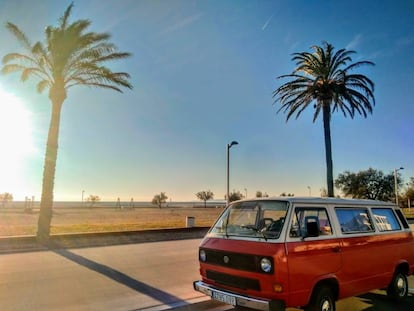 La 'camper' de Íñigo Mendía, a su llegada a Cadaqués.