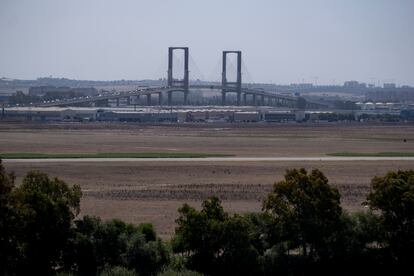 Terrenos de la dehesa de Tablada, vistos desde San Juan de Aznalfarache (Sevilla), la semana pasada.