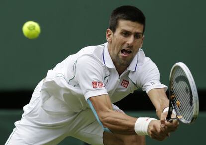 Djokovic, durante su partido, ganado, contra Ferrero. 