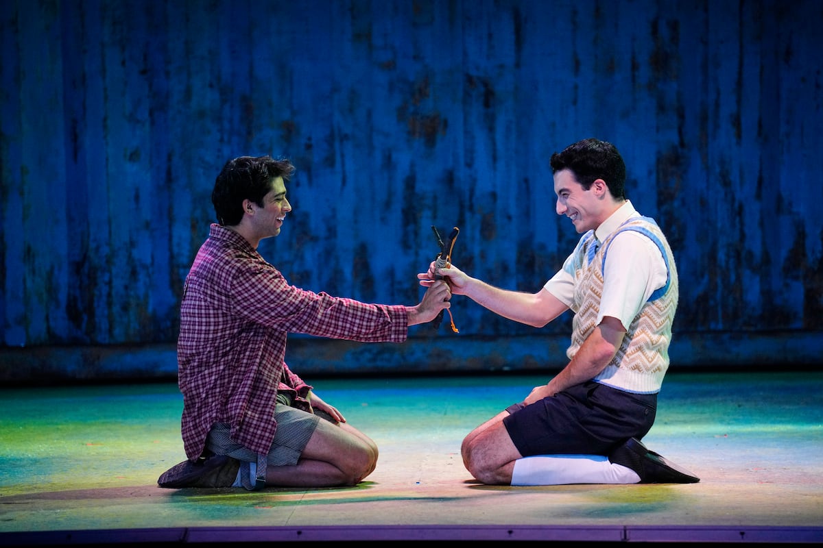 ‘Germans de sang’: conte de Nadal per a la generació EGB