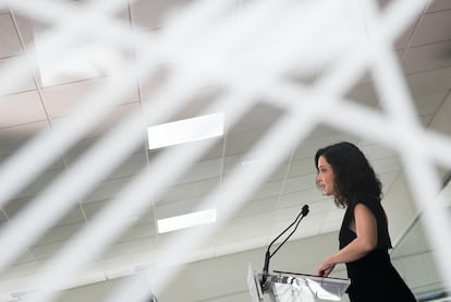 La presidenta de Madrid, Isabel Díaz Ayuso, visita la Escuela de Cinematografía y del Audiovisual de la Comunidad de Madrid, que este año celebra su 30º aniversario, el viernes 23 de mayo.