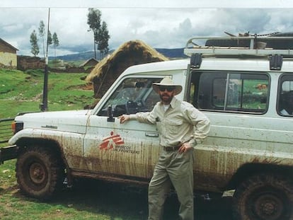 Richard Rockefeller, en un viaje con M&eacute;dicos Sin Frontereas en Per&uacute; en los noventa.