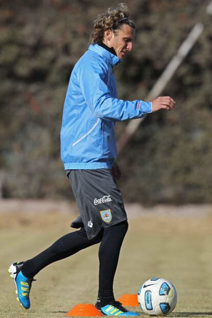 Forlán, en un entrenamiento del equipo uruguay0.