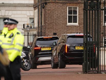 El príncipe Enrique es trasladado a Clarence House, este 6 de febrero de 2024.