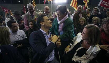 Pedro Sanchez y Carme Chacón, el viernes en Barcelona.