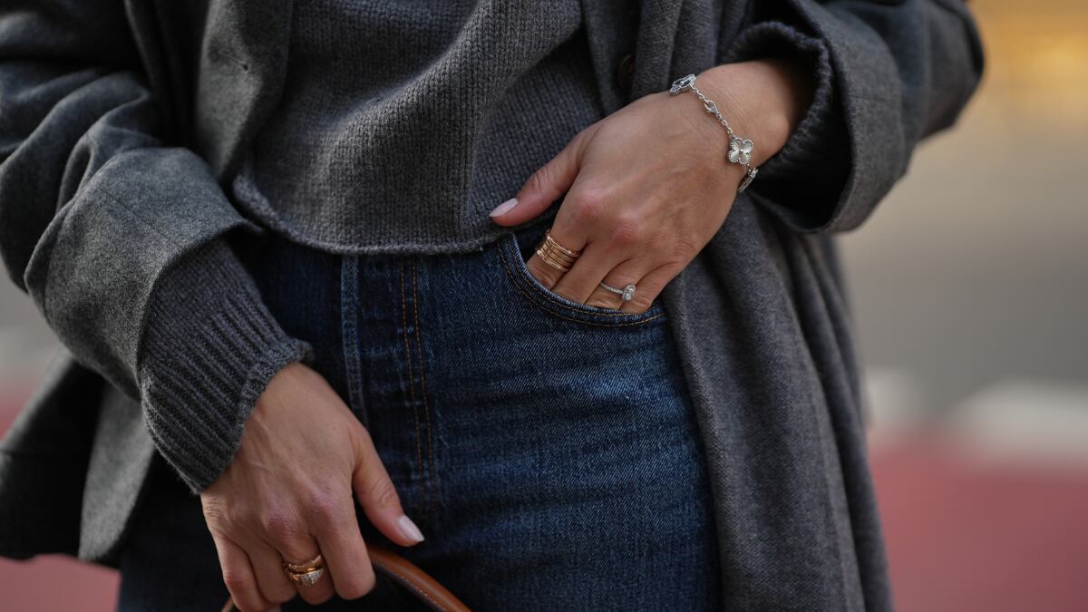 10 pulseras superventas de mujer para regalar esta Navidad (elegantes y en tendencia)