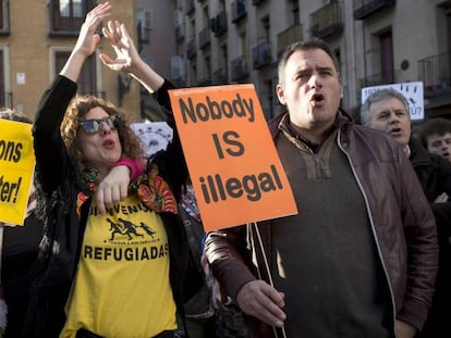 Protesto realizado em Madri no fim de fevereiro a favor de refugiados e migrantes