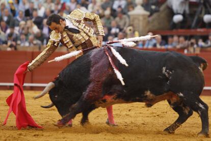 El Cid en su segundo toro.