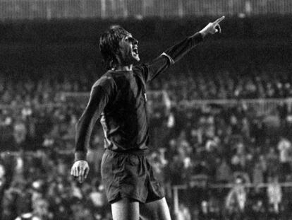 Cruyff, en un Reial Madrid-Barça el 1976.