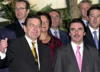 El presidente y el canciller, al finalizar la cumbre hispano-alemana.