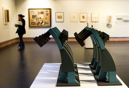 Martellatori (1923), una escultura del futurista italiano Fortunato Depero (1892-1960) que se exhibe en la muestra.