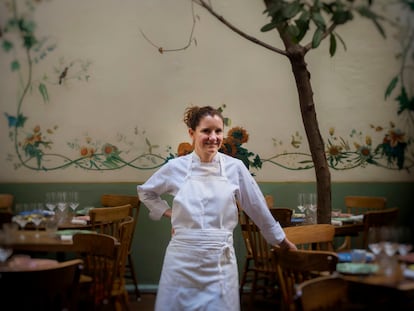 La chef Elena Reygadas, en el restaurante Rosetta de Ciudad de México.