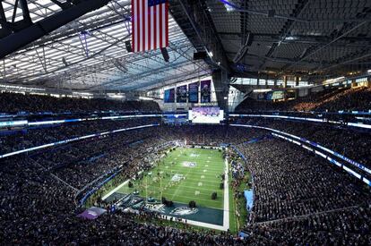 Vista general del U.S. Bank Stadium antes del inicio de la Super Bowl LII en Minneapolis, Minnesota.