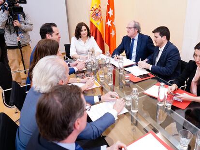 Reunión de Isabel Díaz Ayuso con los portavoces de la Asamblea, la pasada semana.
