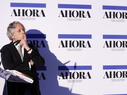 Miguel Ángel Aguilar, presidente editor de AHORA, durante la presentación de la edición en papel de AHORA.