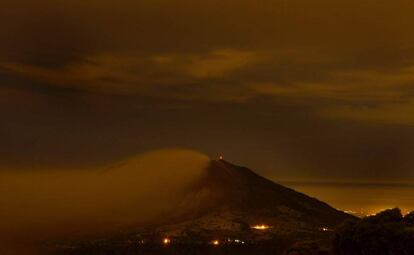 Erupción del volcán Turrialba en Cartago, San Jóse (Costa Rica).