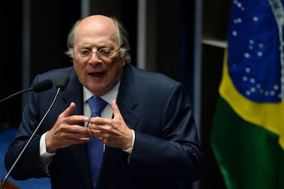 Miguel Reale Jr, coautor do pedido de impeachment de Dilma, complementou a fala de Janaína Paschoal na fase de debates do julgamento da presidenta afastada.