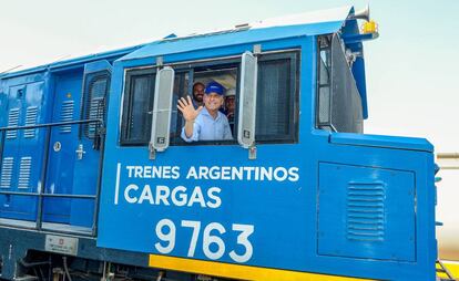  Mauricio Macri inaugura en septiembre un nuevo ramal del Belgrano Cargas en la provincia de Chaco.