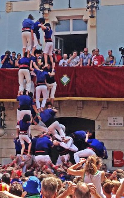 Momento de la caída del ‘castell’ de Vila de Gràcia.