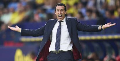 Unai Emery, durante un partido con el Villarreal, equipo que acaba de abandonar.