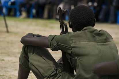 Uno de los 210 niños soldado puestos en libertad el pasado 17 de mayo en Pibor (Sudán del Sur). 