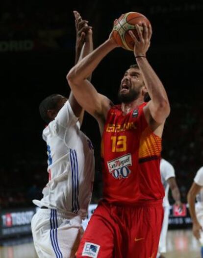 Marc Gasol, en un tiro a canasta.