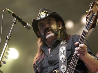 Lemmy Kilmister, el 20 de julio de 2010 en un concierto en Suiza.