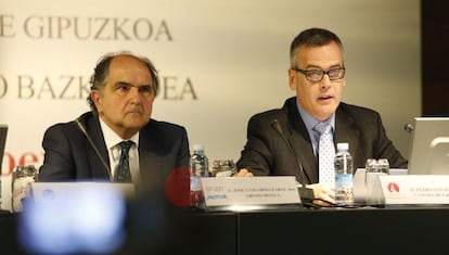 A la derecha, Pedro Esnaola, presidenet de la Cámara de Comercio de Gipuzkoa, junto a José Luis Ormazabal, del Grupo Moyua.