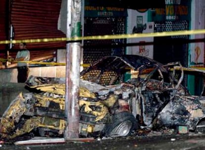 La explosión de un coche bomba en Cali mata cinco personas