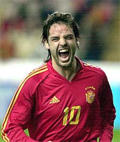 Morientes, tras anotar su gol ante Dinamarca.