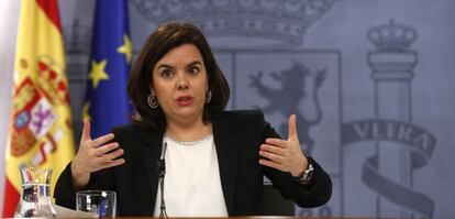 Deputy Prime Minister Soraya Sáenz de Santamaría speaks to the press on Friday.