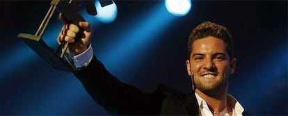 David Bisbal, tras recoger el premio al mejor artista de música en la gala de los Premios Ondas.