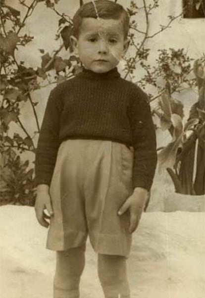 José Montilla, con tres años de edad, en El Remolino (Córdoba).