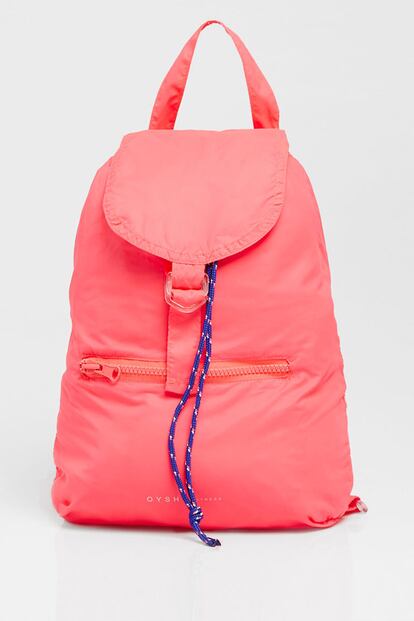 Mochila plegable de Oysho (15,99 euros).