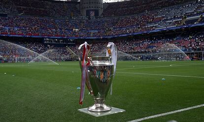 La 'Orejona' en el estadio San Siro de Milán.