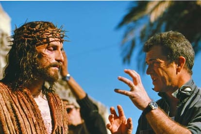 Mel Gibson vuelve detrás de las cámaras para dirigir su nuevo filme <i>Apocalypto</i>.